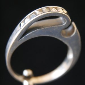 Moderner Designer Ring aus Silber individueller Fingerring Indien Handarbeit