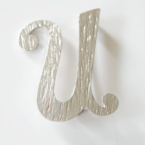 Second-Hand Vintage Brosche mit Buchstaben U Silber 835 und unbekannter Punze