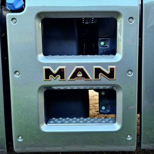 Buchstaben Aufkleber MAN Trittblech