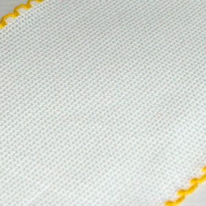 weiß – gelber Rand